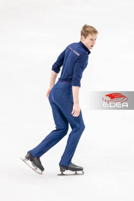 Ice Gallery Skates U.S.